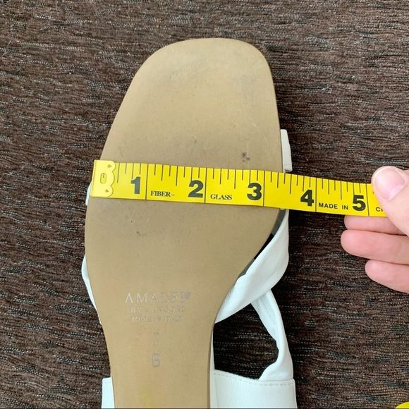 Vintage Genuine Leather White Strappy Sandals - Picture 10 of 11